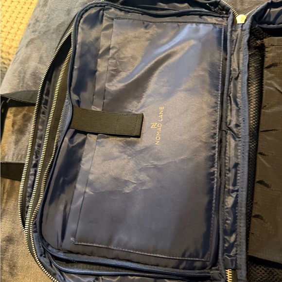 Nomad Lane Nylon and leather travel bag - Picture 5 of 9